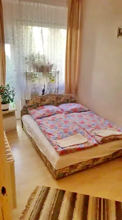 Gyula Szállás | Bungalow (K1060-25) A kép szerzői jogvédelem alatt állhat. Javasolt a kapcsolatfelvétel a jog tulajdonossal.