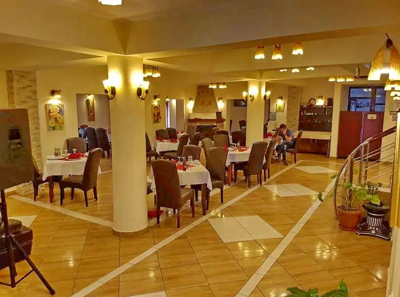 Bran Cazare | Hotel*** (K0692-2) Imaginea poate fi supusă drepturilor de autor. Se recomandă contactarea titularului drepturilor.