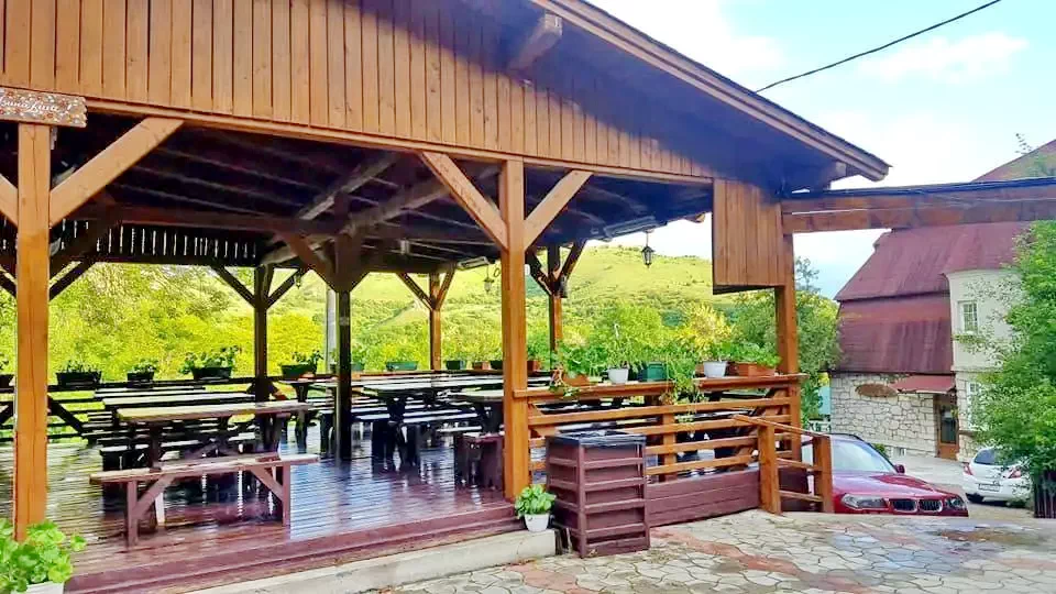 Szállás Cheia - Cabana Cheile Turzii | Mészkő - Tordai Hasadék Turistaház. A kép szerzői jogvédelem alatt állhat. Javasolt a kapcsolatfelvétel a jog tulajdonossal.