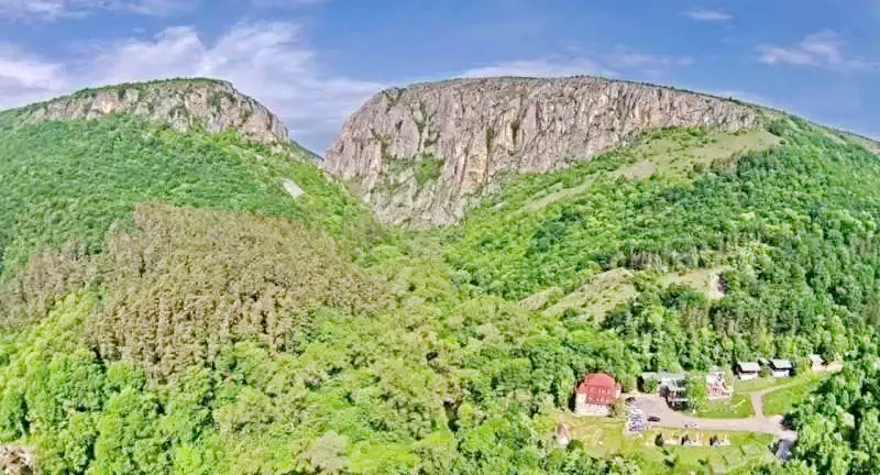 Szállás Cheia - Cabana Cheile Turzii | Mészkő - Tordai Hasadék Turistaház. A kép szerzői jogvédelem alatt állhat. Javasolt a kapcsolatfelvétel a jog tulajdonossal.