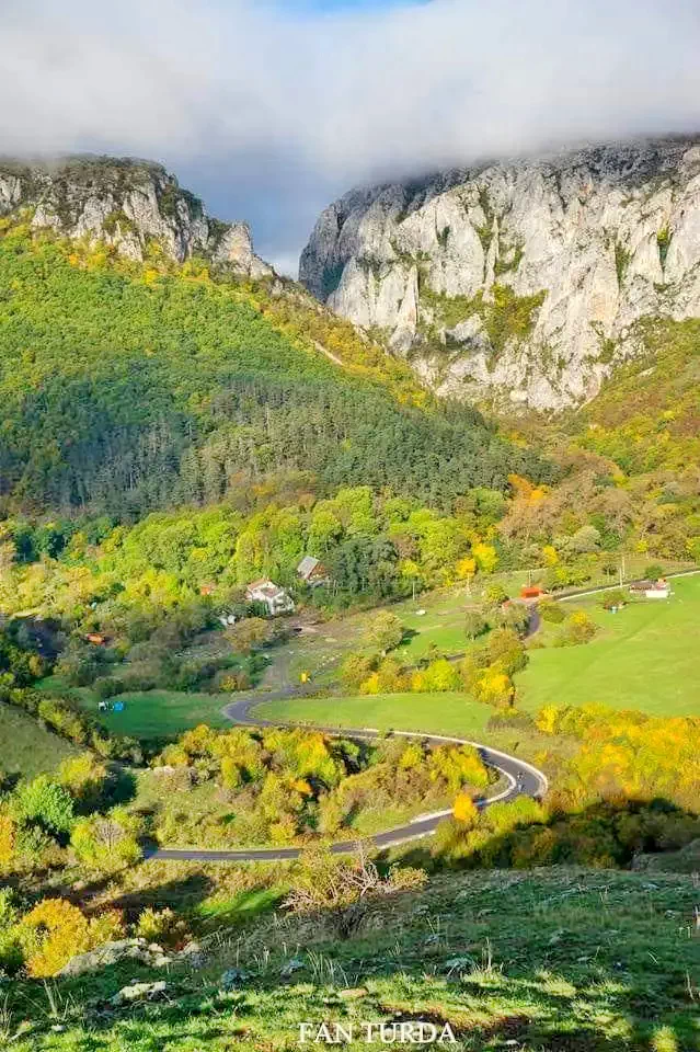 Szállás Cheia - Cabana Cheile Turzii | Mészkő - Tordai Hasadék Turistaház. A kép szerzői jogvédelem alatt állhat. Javasolt a kapcsolatfelvétel a jog tulajdonossal.