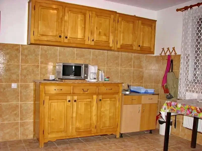 Felsőgirda Szállás | Motel (K0325-3) A kép szerzői jogvédelem alatt állhat. Javasolt a kapcsolatfelvétel a jog tulajdonossal.