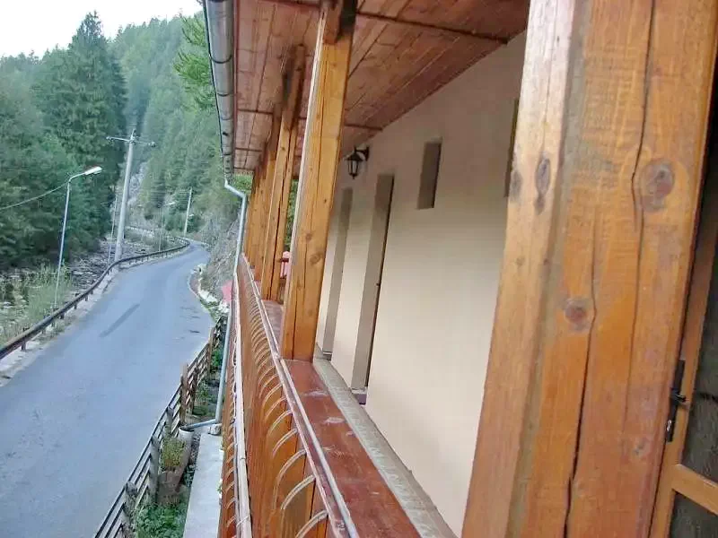 Gârda de Sus Cazare | Motel (K0325-21) Imaginea poate fi supusă drepturilor de autor. Se recomandă contactarea titularului drepturilor.