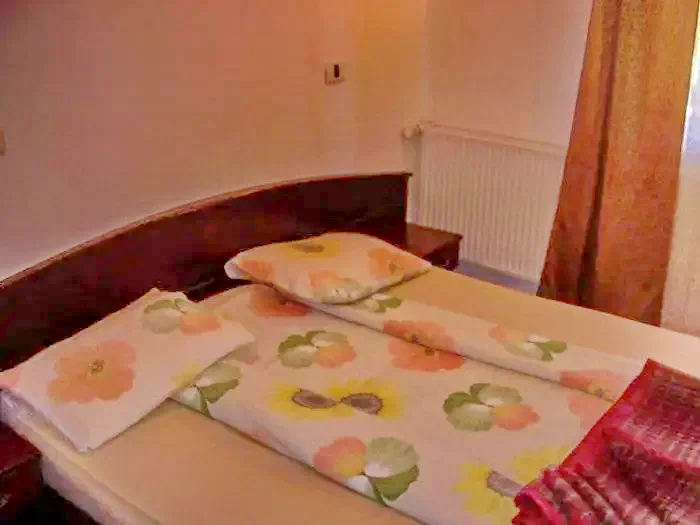 Borșa Cazare | Camping / Popas turistic (K1226-6) Imaginea poate fi supusă drepturilor de autor. Se recomandă contactarea titularului drepturilor.