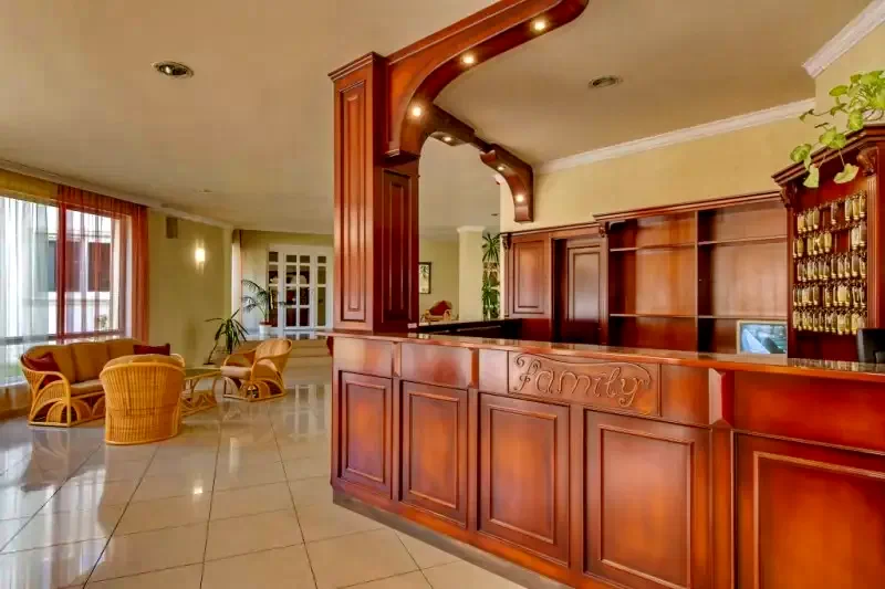  Cazare | Pensiune turistică (K0171-25) Imaginea poate fi supusă drepturilor de autor. Se recomandă contactarea titularului drepturilor.