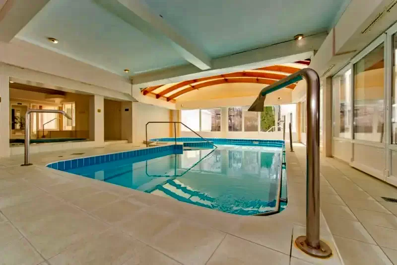  Cazare | Pensiune turistică (K0171-38) Imaginea poate fi supusă drepturilor de autor. Se recomandă contactarea titularului drepturilor.