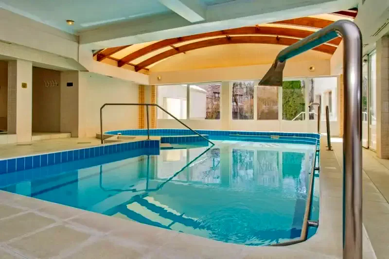  Cazare | Pensiune turistică (K0171-39) Imaginea poate fi supusă drepturilor de autor. Se recomandă contactarea titularului drepturilor.