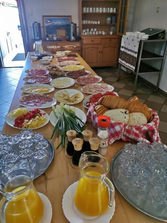 Măgura Cazare | Vilă (K1114-3) Imaginea poate fi supusă drepturilor de autor. Se recomandă contactarea titularului drepturilor.