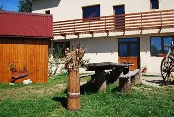 Măgura Cazare | Camping (K1114-11) Imaginea poate fi supusă drepturilor de autor. Se recomandă contactarea titularului drepturilor.