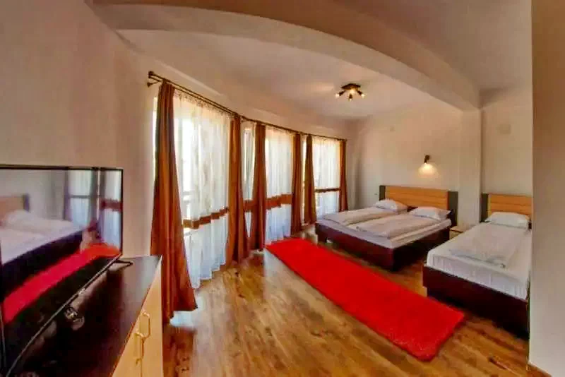 Albac Cazare | Pensiune turistică (K1030-10) Imaginea poate fi supusă drepturilor de autor. Se recomandă contactarea titularului drepturilor.