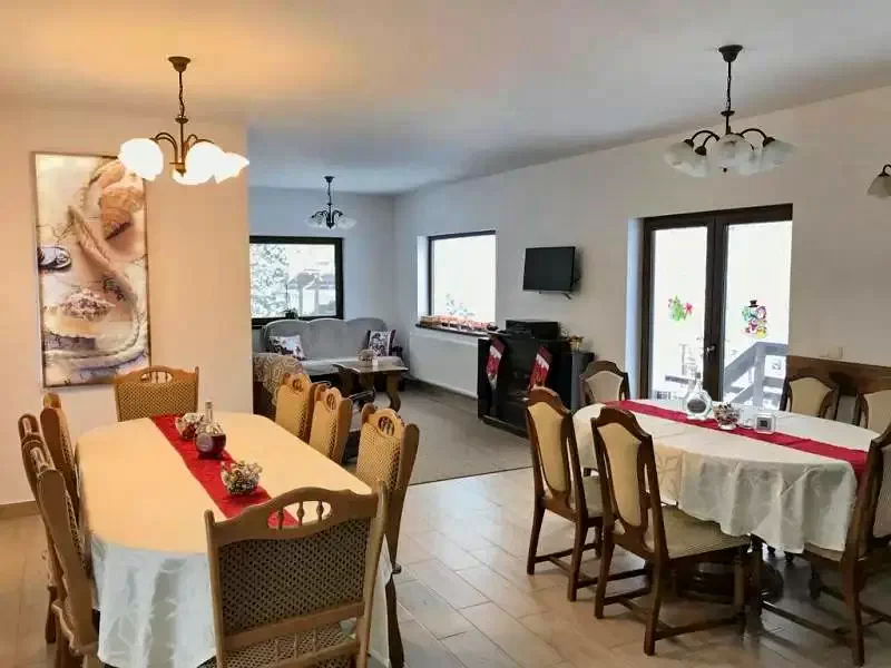 Colibița Cazare | Hotel**** (K1280-2) Imaginea poate fi supusă drepturilor de autor. Se recomandă contactarea titularului drepturilor.