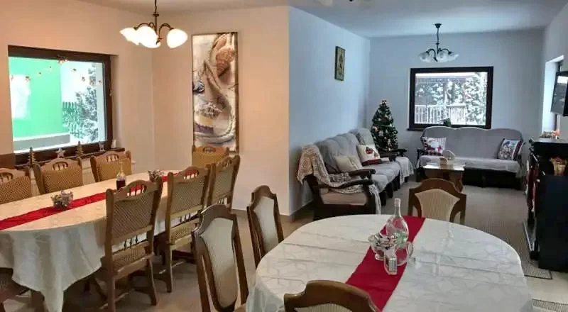 Colibița Cazare | Hotel**** (K1280-4) Imaginea poate fi supusă drepturilor de autor. Se recomandă contactarea titularului drepturilor.