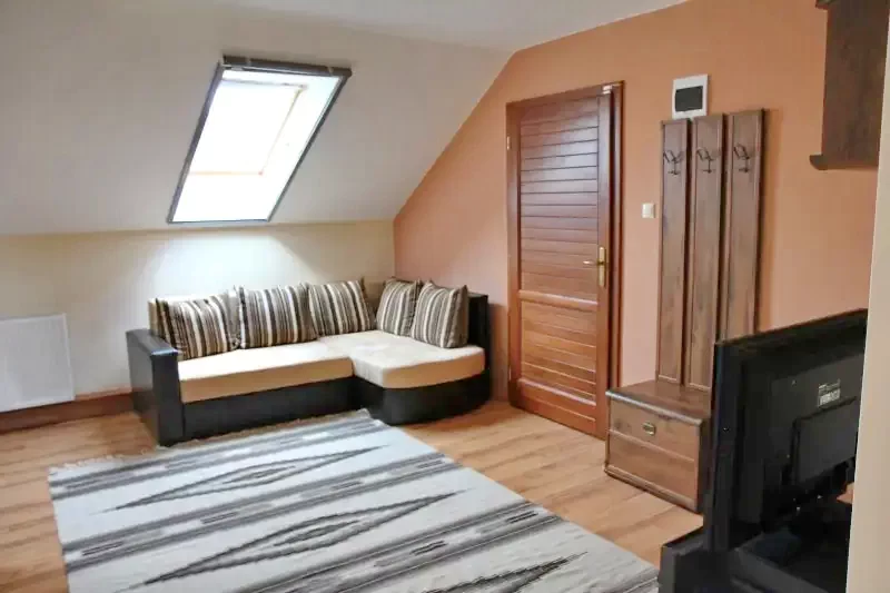 Gyula Szállás | Motel (K0327-4) A kép szerzői jogvédelem alatt állhat. Javasolt a kapcsolatfelvétel a jog tulajdonossal.