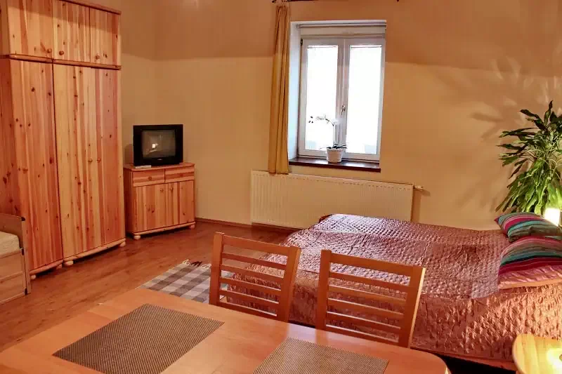 Gyula Szállás | Motel (K0327-19) A kép szerzői jogvédelem alatt állhat. Javasolt a kapcsolatfelvétel a jog tulajdonossal.