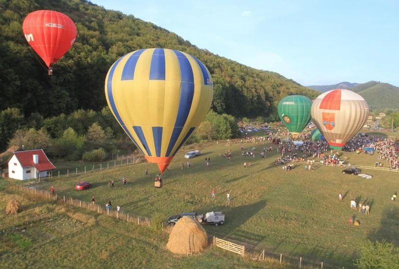 Câmpu Cetății Cazare | Cabană (K0992-45) Imaginea poate fi supusă drepturilor de autor. Se recomandă contactarea titularului drepturilor.