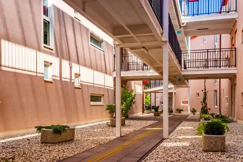  Cazare | Casă de oaspeți (K0606-1) Imaginea poate fi supusă drepturilor de autor. Se recomandă contactarea titularului drepturilor.