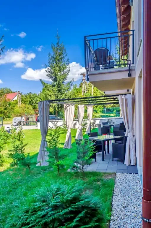  Cazare | Casă de oaspeți (K0606-2) Imaginea poate fi supusă drepturilor de autor. Se recomandă contactarea titularului drepturilor.