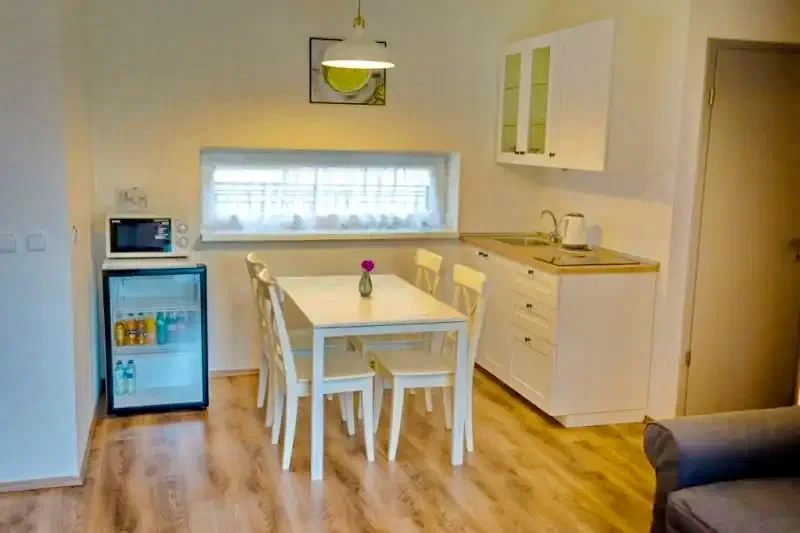 Siófok Szállás | Vendégház (K0606-13) A kép szerzői jogvédelem alatt állhat. Javasolt a kapcsolatfelvétel a jog tulajdonossal.