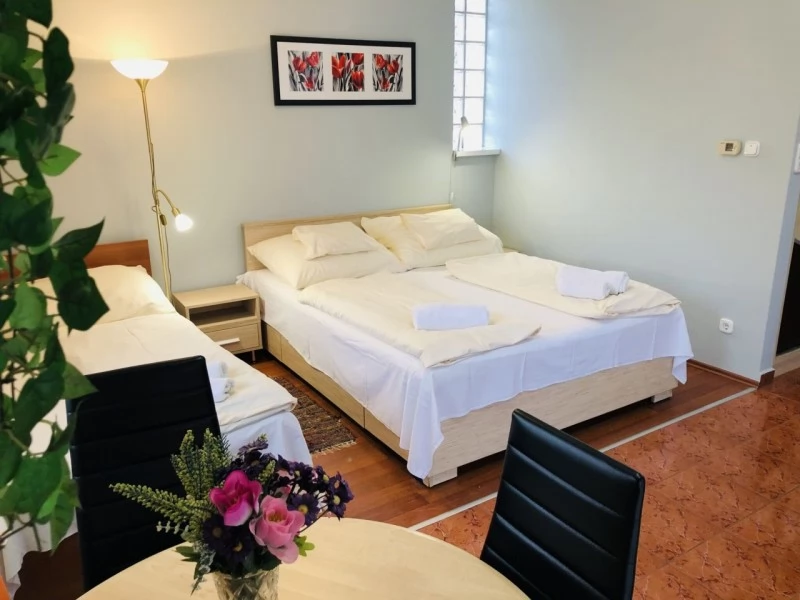 Hajdúszoboszló Szállás | Motel (K0838-7) A kép szerzői jogvédelem alatt állhat. Javasolt a kapcsolatfelvétel a jog tulajdonossal.