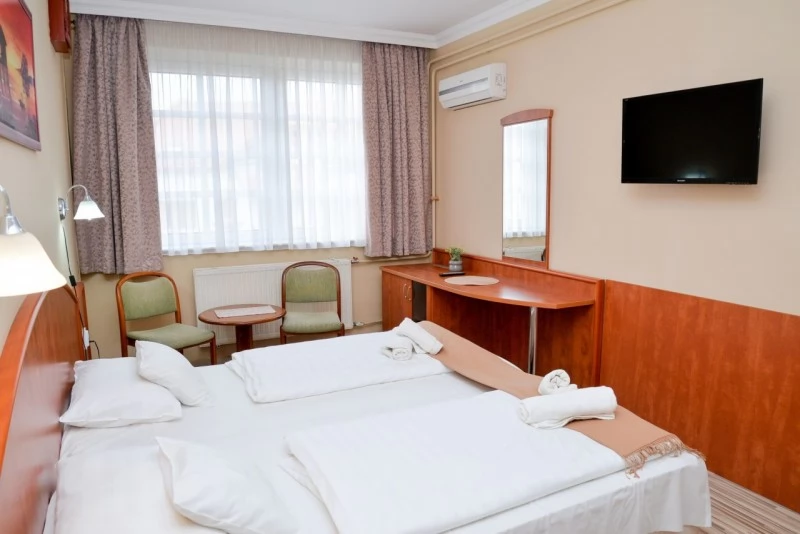 Hajdúszoboszló Szállás | Motel (K0838-34) A kép szerzői jogvédelem alatt állhat. Javasolt a kapcsolatfelvétel a jog tulajdonossal.