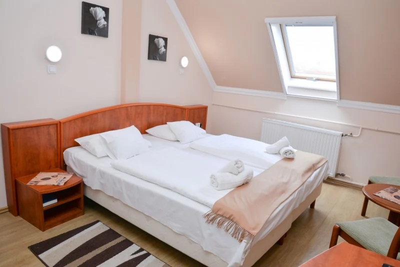 Hajdúszoboszló Szállás | Motel (K0838-40) A kép szerzői jogvédelem alatt állhat. Javasolt a kapcsolatfelvétel a jog tulajdonossal.