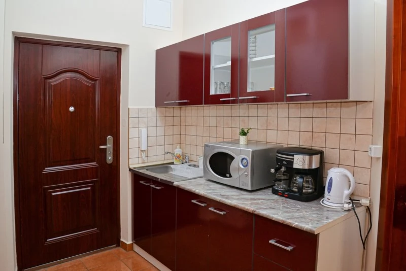  Cazare | Motel (K0838-58) Imaginea poate fi supusă drepturilor de autor. Se recomandă contactarea titularului drepturilor.