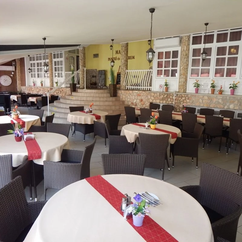 Hajdúszoboszló Szállás | Motel (K0838-60) A kép szerzői jogvédelem alatt állhat. Javasolt a kapcsolatfelvétel a jog tulajdonossal.