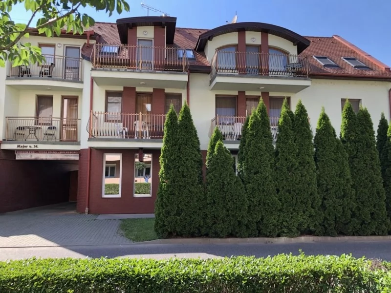  Cazare | Motel (K0838-66) Imaginea poate fi supusă drepturilor de autor. Se recomandă contactarea titularului drepturilor.