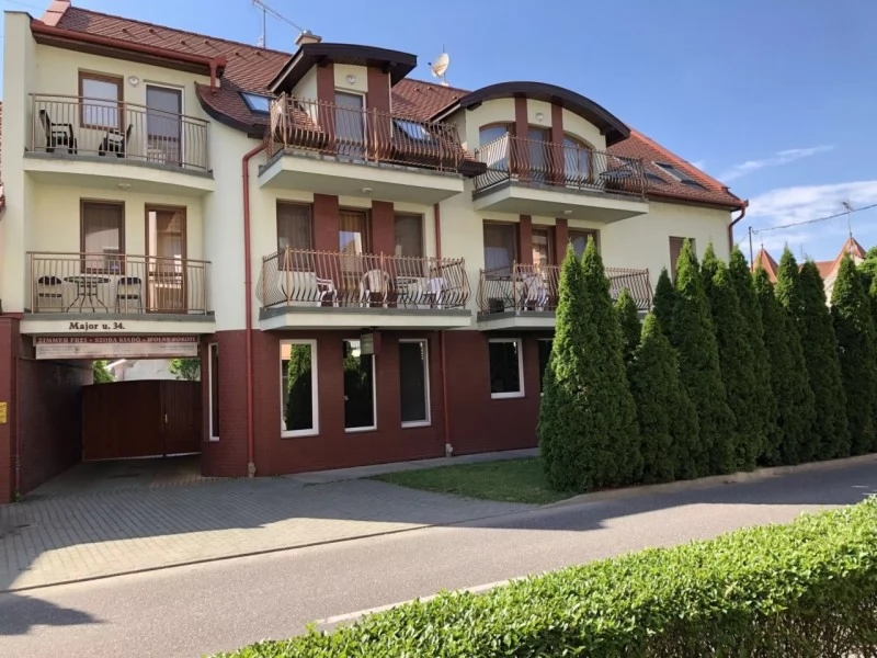  Cazare | Motel (K0838-70) Imaginea poate fi supusă drepturilor de autor. Se recomandă contactarea titularului drepturilor.