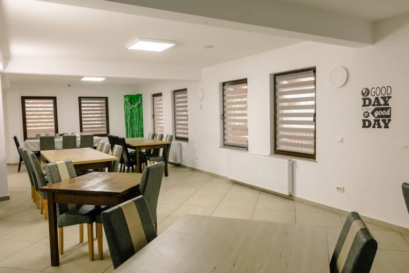 Kolibica Szállás | Üdülőfalu (K1451-4) A kép szerzői jogvédelem alatt állhat. Javasolt a kapcsolatfelvétel a jog tulajdonossal.