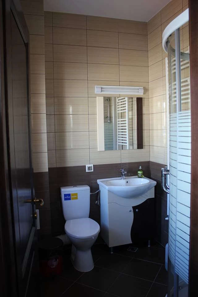 Colibița Cazare | Sat de vacanță (K1451-18) Imaginea poate fi supusă drepturilor de autor. Se recomandă contactarea titularului drepturilor.