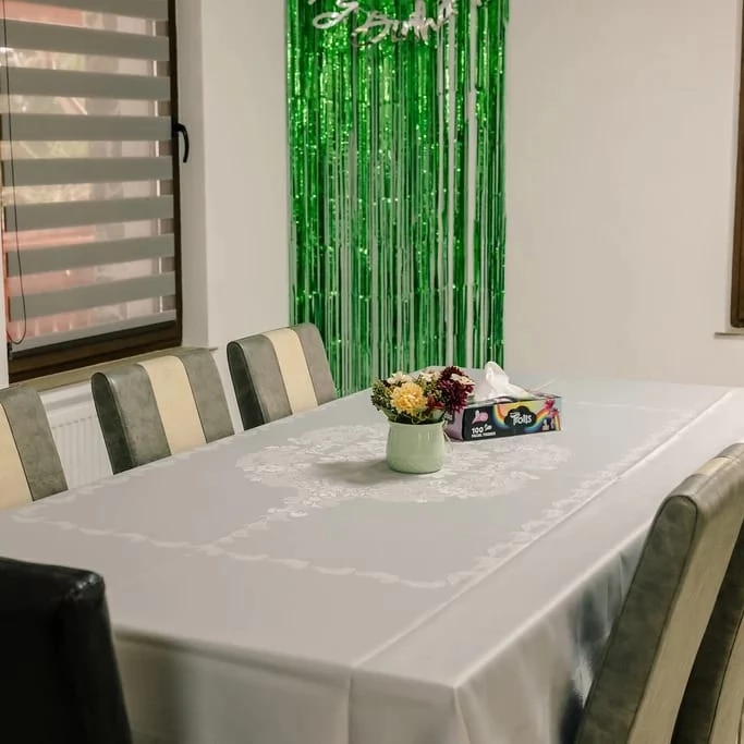 Kolibica Szállás | Üdülőfalu (K1451-26) A kép szerzői jogvédelem alatt állhat. Javasolt a kapcsolatfelvétel a jog tulajdonossal.