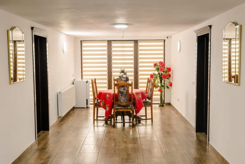 Kolibica Szállás | Üdülőfalu (K1451-31) A kép szerzői jogvédelem alatt állhat. Javasolt a kapcsolatfelvétel a jog tulajdonossal.