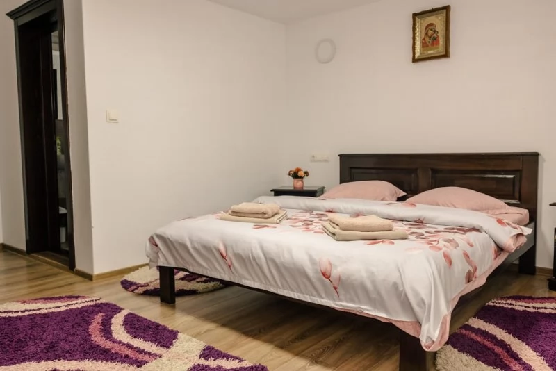 Colibița Cazare | Sat de vacanță (K1451-38) Imaginea poate fi supusă drepturilor de autor. Se recomandă contactarea titularului drepturilor.