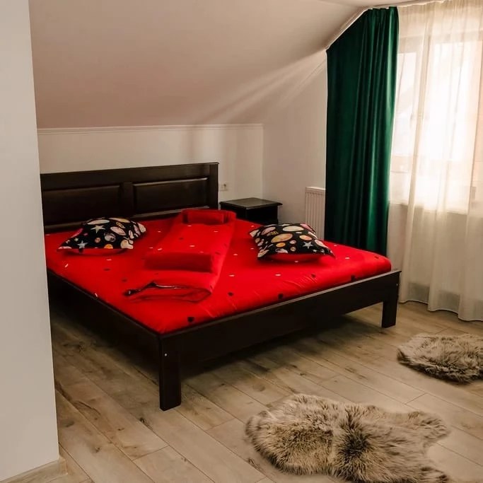 Colibița Cazare | Sat de vacanță (K1451-40) Imaginea poate fi supusă drepturilor de autor. Se recomandă contactarea titularului drepturilor.