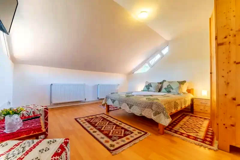 Bazna Cazare | Motel (K1389-14) Imaginea poate fi supusă drepturilor de autor. Se recomandă contactarea titularului drepturilor.