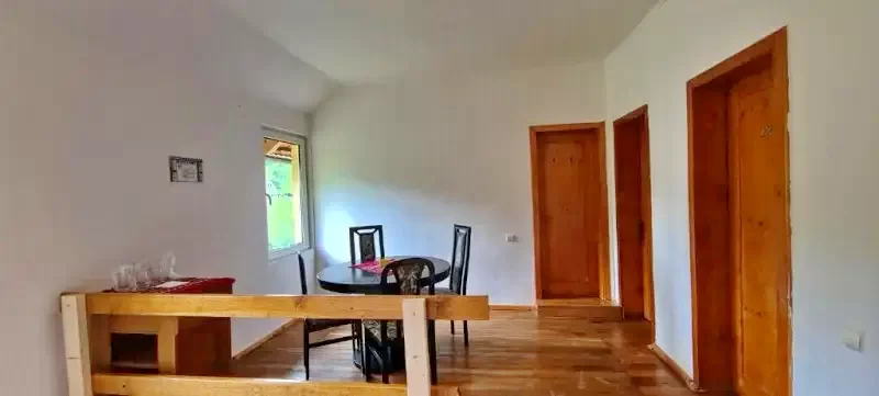 Bazna Cazare | Motel (K1389-22) Imaginea poate fi supusă drepturilor de autor. Se recomandă contactarea titularului drepturilor.