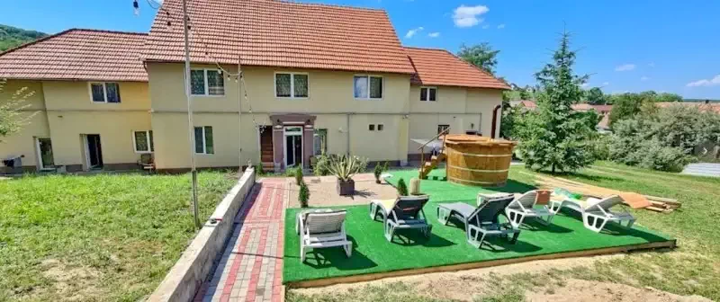 Bazna Cazare | Motel (K1389-30) Imaginea poate fi supusă drepturilor de autor. Se recomandă contactarea titularului drepturilor.