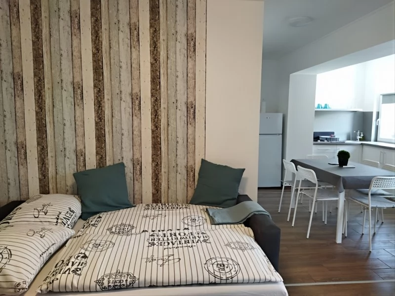 Jula Cazare | Apartament (K1049-16) Imaginea poate fi supusă drepturilor de autor. Se recomandă contactarea titularului drepturilor.