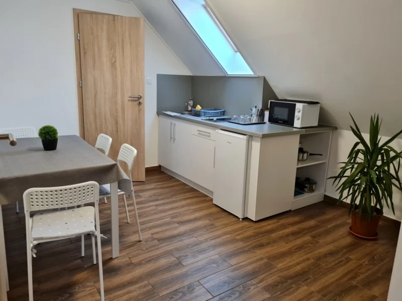 Jula Cazare | Apartament (K1049-43) Imaginea poate fi supusă drepturilor de autor. Se recomandă contactarea titularului drepturilor.