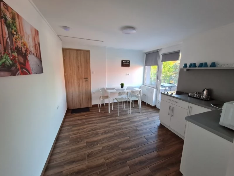 Jula Cazare | Apartament (K1049-57) Imaginea poate fi supusă drepturilor de autor. Se recomandă contactarea titularului drepturilor.