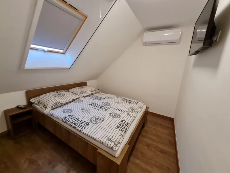 Jula Cazare | Apartament (K1049-62) Imaginea poate fi supusă drepturilor de autor. Se recomandă contactarea titularului drepturilor.