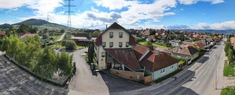 Csíksomlyó, Csíkszereda Szállás | Hotel*** (K1491-39) A kép szerzői jogvédelem alatt állhat. Javasolt a kapcsolatfelvétel a jog tulajdonossal.