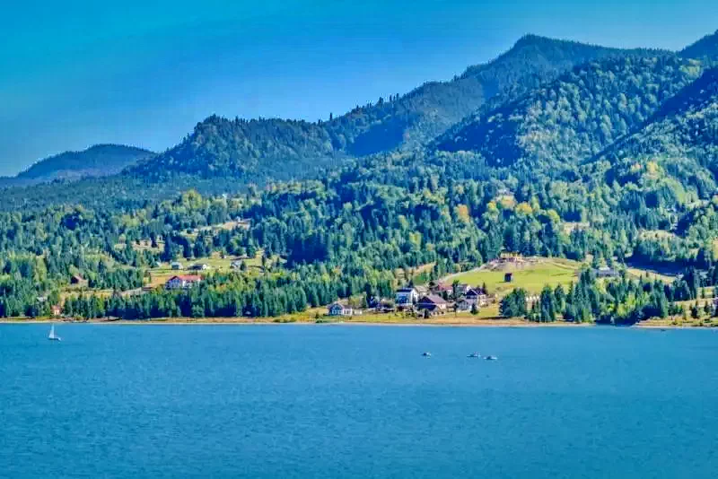 Colibița Cazare | Camping / Popas turistic (K1282-1) Imaginea poate fi supusă drepturilor de autor. Se recomandă contactarea titularului drepturilor.