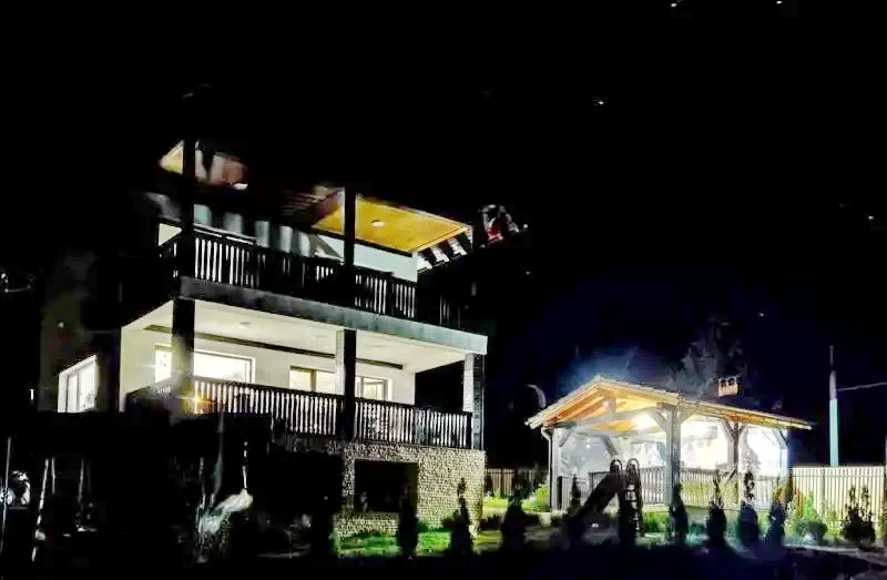 Colibița Cazare | Camping / Popas turistic (K1282-13) Imaginea poate fi supusă drepturilor de autor. Se recomandă contactarea titularului drepturilor.