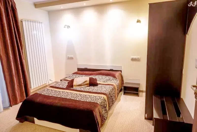 Băile Herculane Cazare | Hotel*** (K0876-22) Imaginea poate fi supusă drepturilor de autor. Se recomandă contactarea titularului drepturilor.