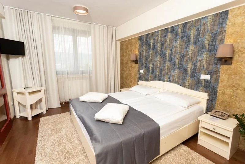 Miercurea Ciuc Cazare | Hotel*** (K1460-14) Imaginea poate fi supusă drepturilor de autor. Se recomandă contactarea titularului drepturilor.