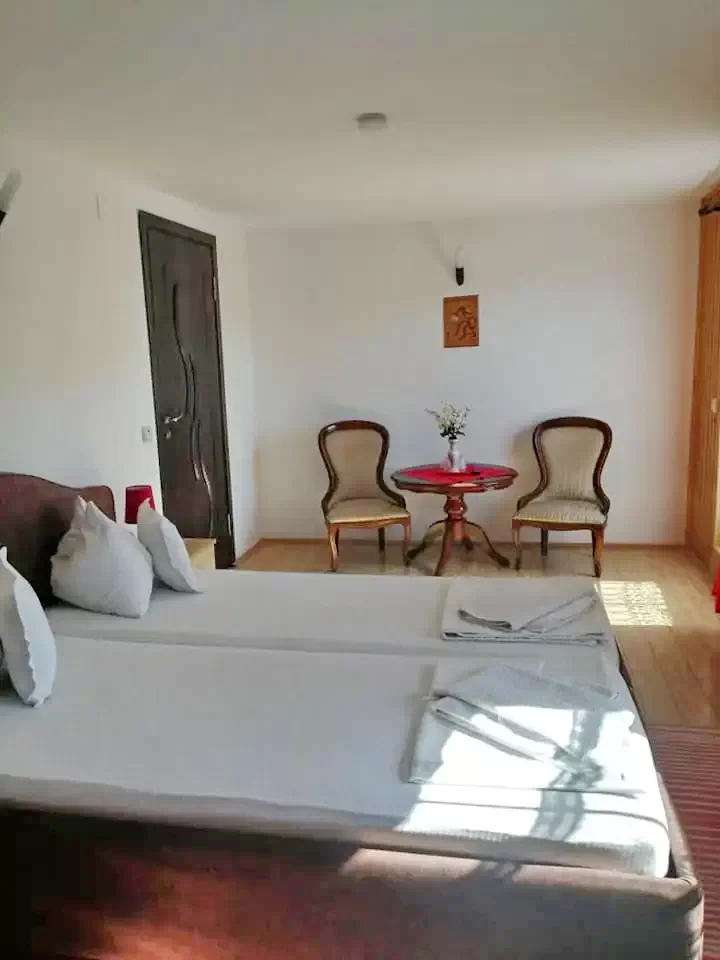 Sasca Română Cazare | Motel (K1273-29) Imaginea poate fi supusă drepturilor de autor. Se recomandă contactarea titularului drepturilor.