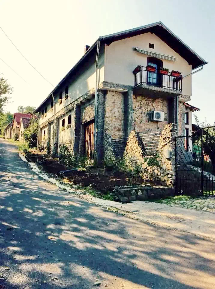 Sasca Română Cazare | Motel (K1273-38) Imaginea poate fi supusă drepturilor de autor. Se recomandă contactarea titularului drepturilor.