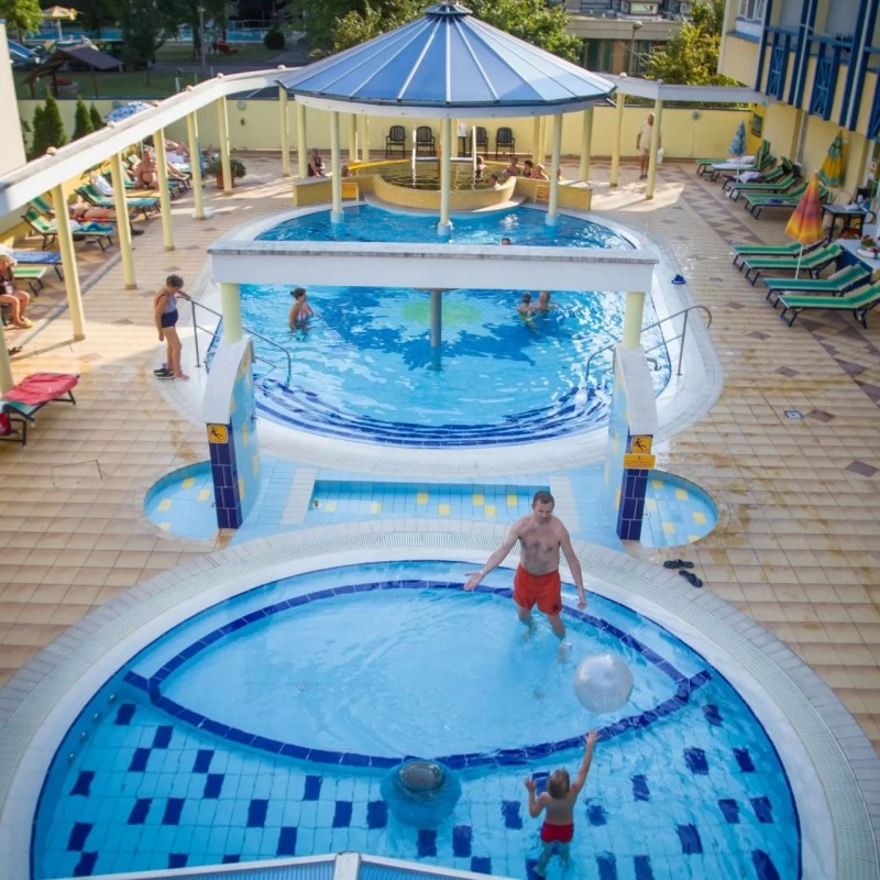  Cazare | Pensiune turistică (K0169-38) Imaginea poate fi supusă drepturilor de autor. Se recomandă contactarea titularului drepturilor.